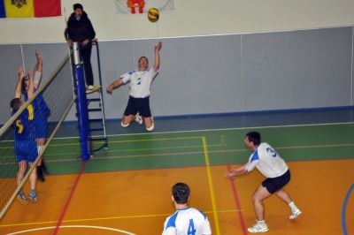 Prima victorie din acest an la volei masculin