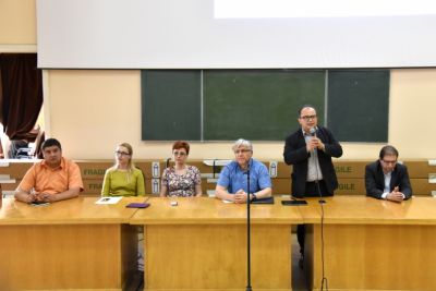 Întrunire cu studenții străini