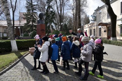 Elevi în vizită la Universitate