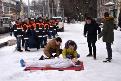 Flashmob în sprijinul 903