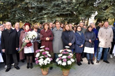 In memoriam Eugen Gladun și Petru Stratulat