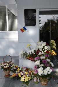 In memoriam Eugen Gladun și Petru Stratulat