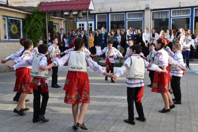 Actiune caritabila pentru orfani