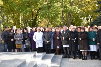 In memoriam Eugen Gladun și Petru Stratulat