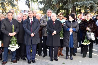 In memoriam Eugen Gladun și Petru Stratulat